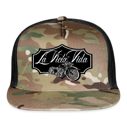 Badge = Trucker Cap - MultiCam\black